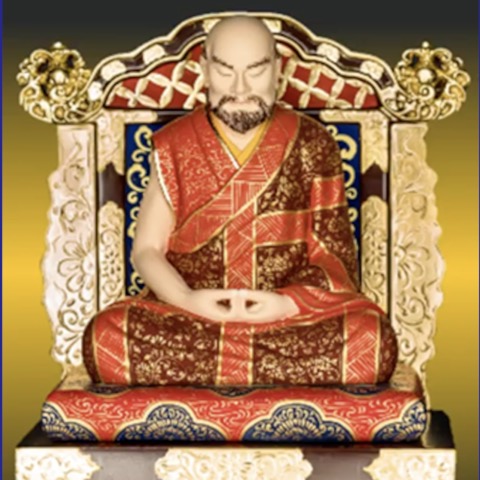 Un portrait peint du maître taoïste Qingzhen, le Vénérable Liaoming, siégeant sur un trône en habits ornés